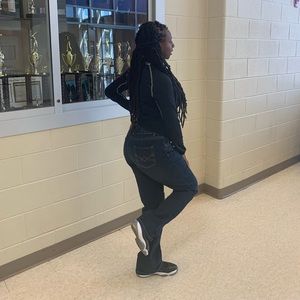 Meet your Posher, Anaia